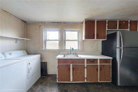 119 Winter Ave, Warwick, RI 02889 photo 9