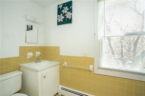 41 Everett St, Middletown, RI 02842 photo 18
