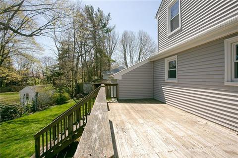 41 Everett St, Middletown, RI 02842 photo 5
