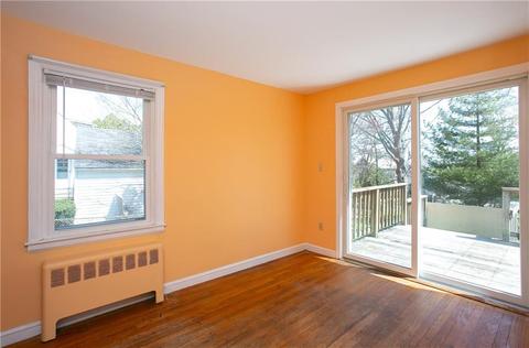 41 Everett St, Middletown, RI 02842 photo 14