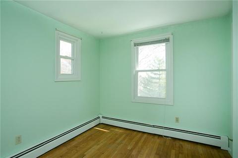 41 Everett St, Middletown, RI 02842 photo 21