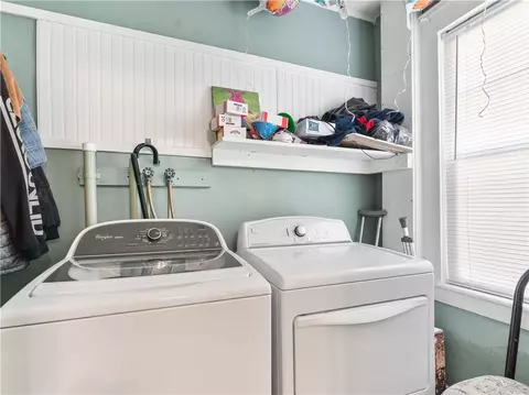 4 Lewis St, Woonsocket, RI 02895 photo 11