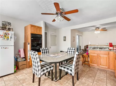4 Lewis St, Woonsocket, RI 02895 photo 7