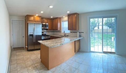 49 White Ave, Warwick, RI 02889 photo 3