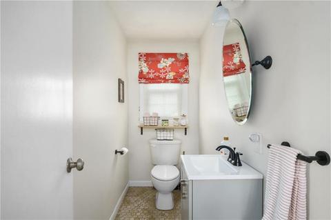 95 Dedham Rd, Warwick, RI 02888 photo 11