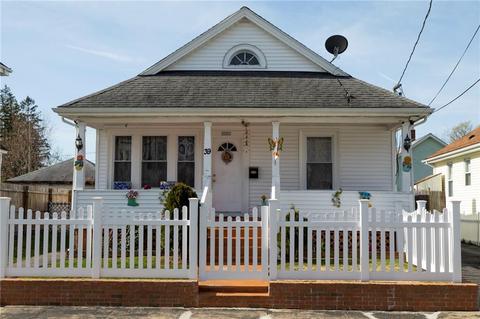 39 Warwick Rd, Pawtucket, RI 02861 photo 1