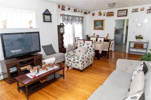 39 Warwick Rd, Pawtucket, RI 02861 photo 16