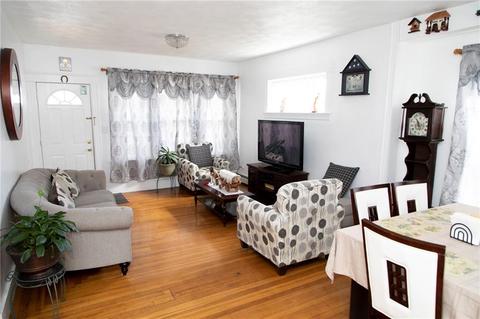 39 Warwick Rd, Pawtucket, RI 02861 photo 14