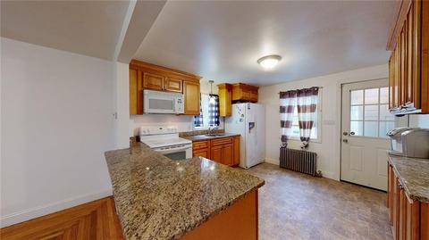105 7th Ave, Woonsocket, RI 02895 photo 5