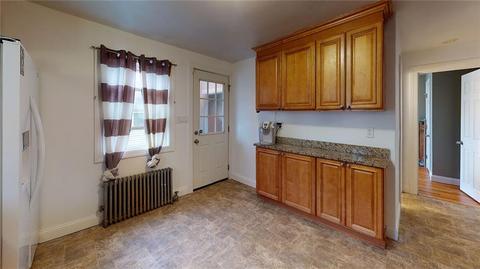 105 7th Ave, Woonsocket, RI 02895 photo 8
