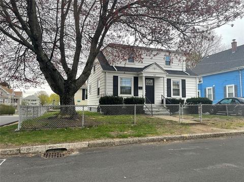 105 7th Ave, Woonsocket, RI 02895 photo 2