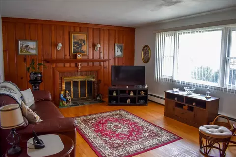 12 Ashel St, Westerly, RI 02891 photo 11