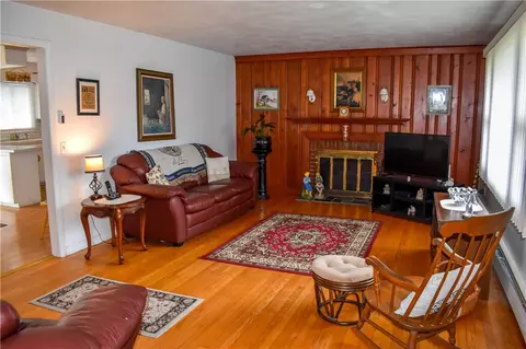 12 Ashel St, Westerly, RI 02891 photo 10