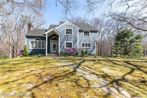 36 Cosmo St, Westerly, RI 02891 photo 1
