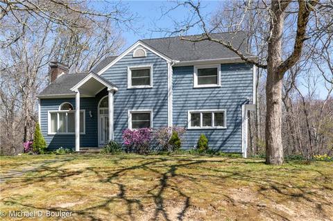 36 Cosmo St, Westerly, RI 02891 photo 3