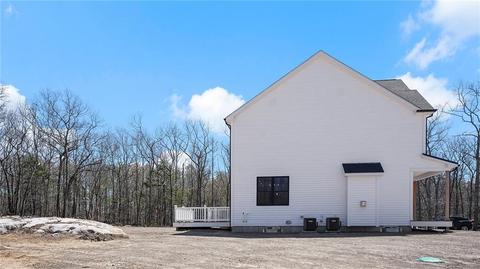 3 Cricket Cir, Westerly, RI 02891 photo 9