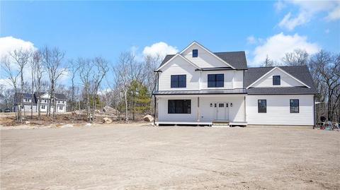3 Cricket Cir, Westerly, RI 02891 photo 1