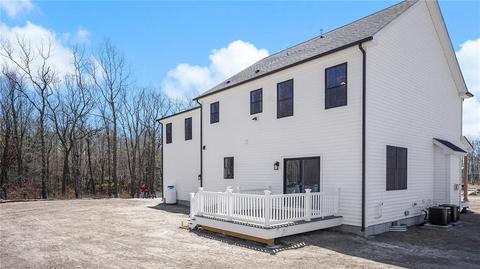 3 Cricket Cir, Westerly, RI 02891 photo 7