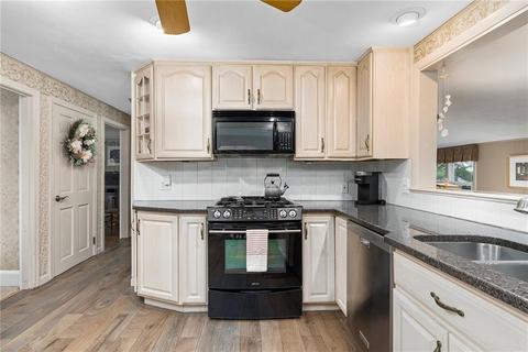 474 Atlantic Ave, Warwick, RI 02888 photo 6