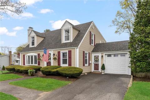 474 Atlantic Ave, Warwick, RI 02888 photo 3