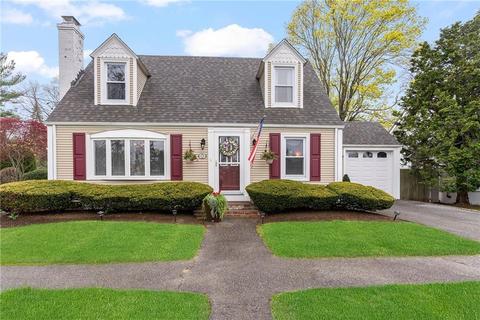 474 Atlantic Ave, Warwick, RI 02888 photo 2