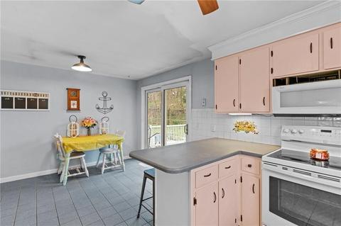 135 Bluestone Dr, Woonsocket, RI 02895 photo 19