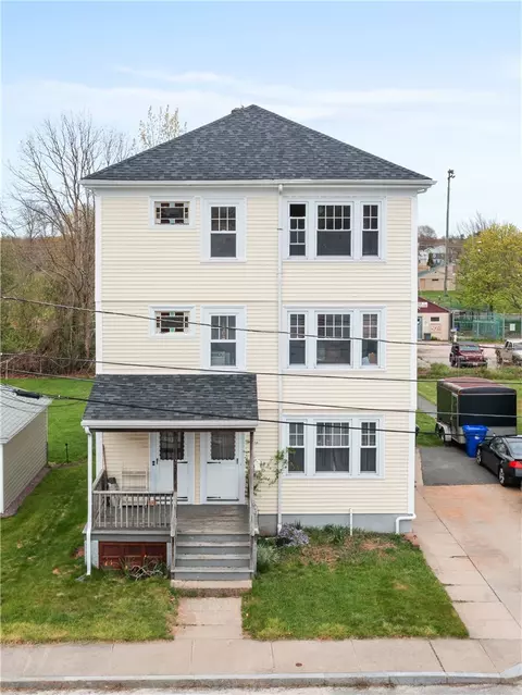 15 Hall Ave, Warren, RI 02885 photo 1