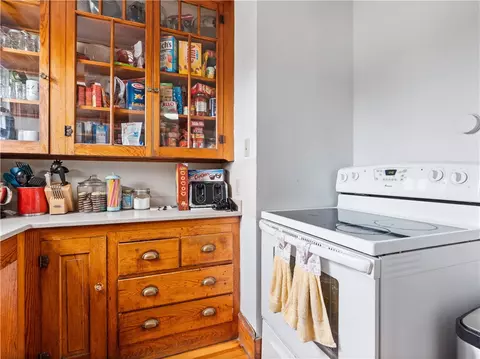15 Hall Ave, Warren, RI 02885 photo 5