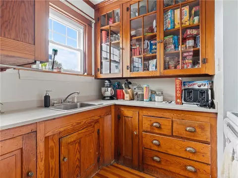 15 Hall Ave, Warren, RI 02885 photo 6