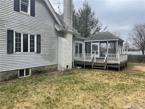 530 Summer St, Woonsocket, RI 02895 photo 17