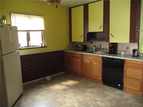 269 Mowry St, Woonsocket, RI 02895 photo 2