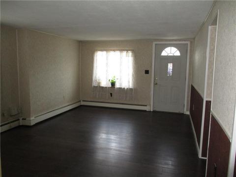 269 Mowry St, Woonsocket, RI 02895 photo 3