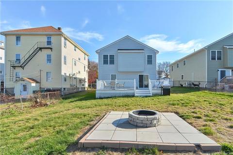 249 Cottage St, Woonsocket, RI 02895 photo 5