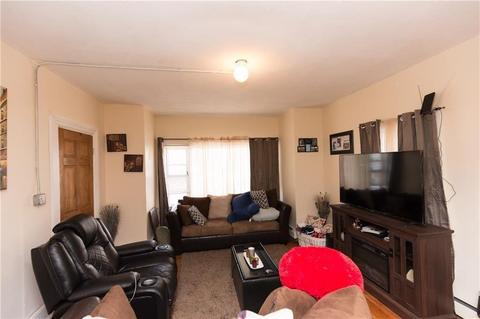 427 N Main St, Woonsocket, RI 02895 photo 4