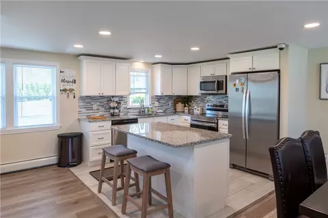6 Chatworth Ave, Warwick, RI 02886 photo 14