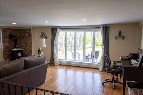 6 Chatworth Ave, Warwick, RI 02886 photo 7