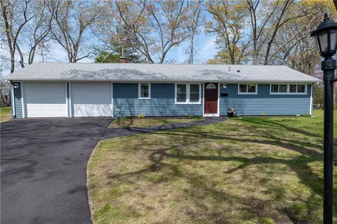 6 Chatworth Ave, Warwick, RI 02886 photo 1
