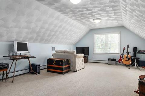 97 Gaskill St, Woonsocket, RI 02895 photo 8