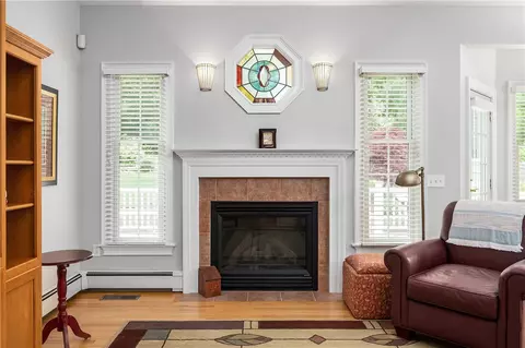 97 Gaskill St, Woonsocket, RI 02895 photo 41