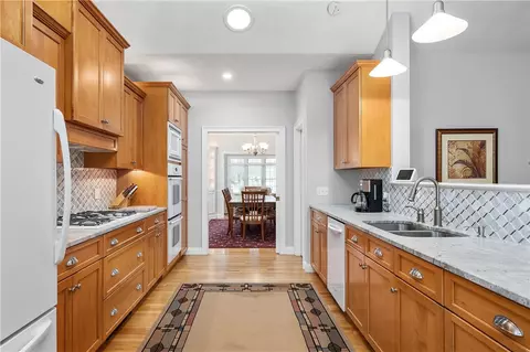 97 Gaskill St, Woonsocket, RI 02895 photo 36