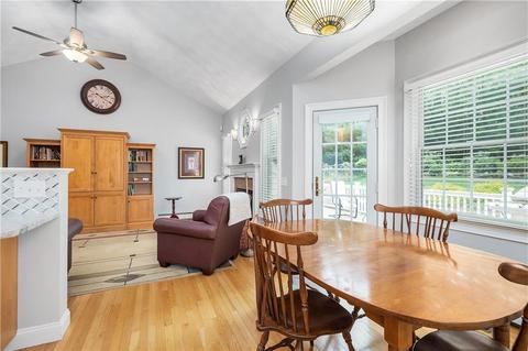 97 Gaskill St, Woonsocket, RI 02895 photo 39