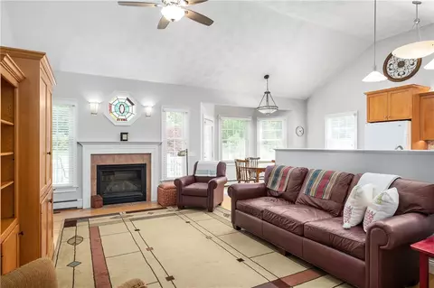 97 Gaskill St, Woonsocket, RI 02895 photo 42