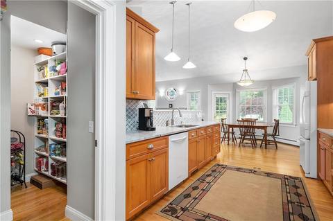 97 Gaskill St, Woonsocket, RI 02895 photo 34
