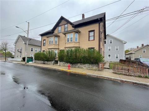 20 Boyden St, Woonsocket, RI 02895 photo 2