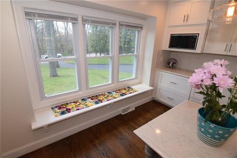 8 Lima Dr, Westerly, RI 02891 photo 4