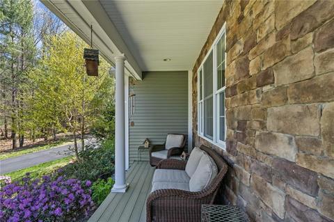 77 Kings Xing, Exeter, RI 02822 photo 5