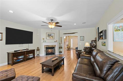 77 Kings Xing, Exeter, RI 02822 photo 8