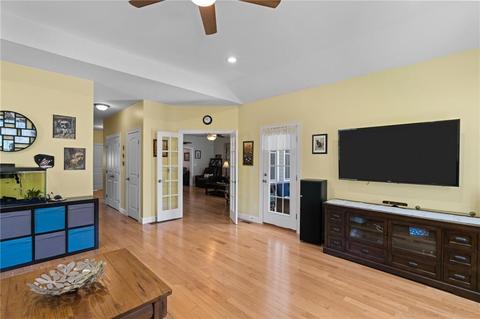 77 Kings Xing, Exeter, RI 02822 photo 16