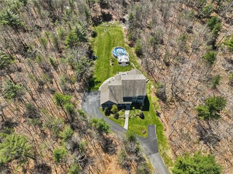 77 Kings Xing, Exeter, RI 02822 photo 2