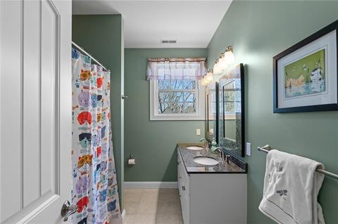77 Kings Xing, Exeter, RI 02822 photo 27
